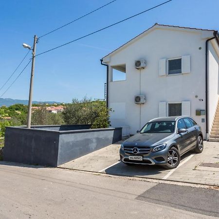 Apartment Trava Klimno Exteriér fotografie
